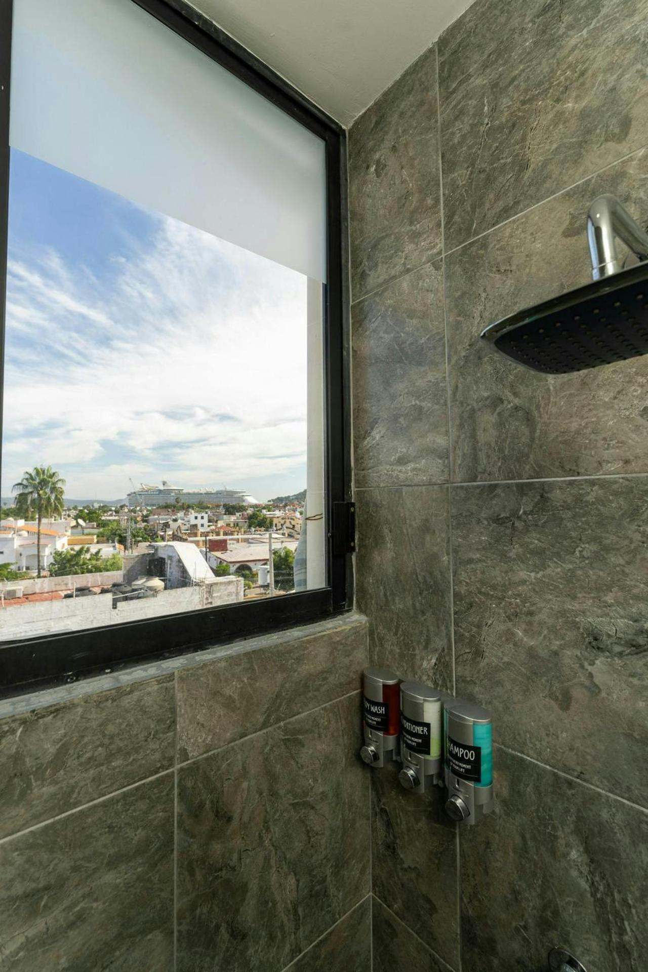 New & Modern, 5 Star Area, Walk 2 Beach, Pool, Views, King Bed Mazatlán Zewnętrze zdjęcie